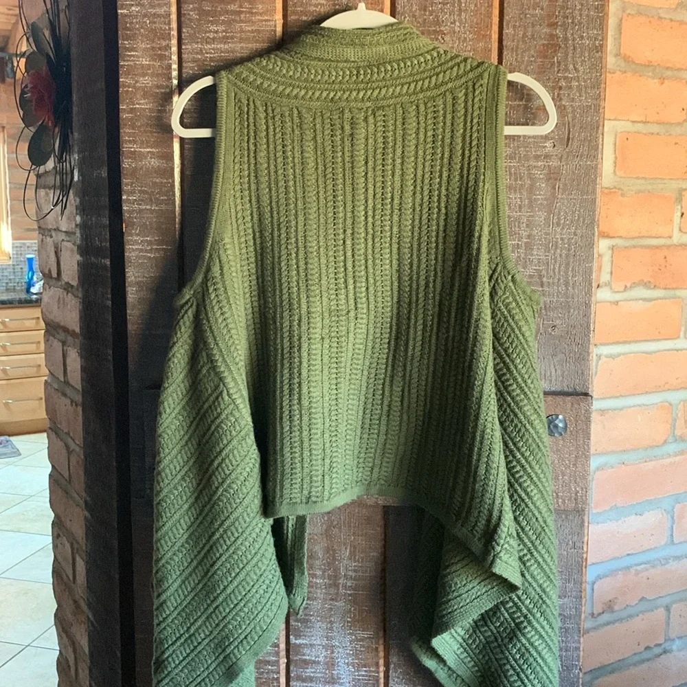 J Jill wool blend olive green sweater vest waterfall style women’s size medium